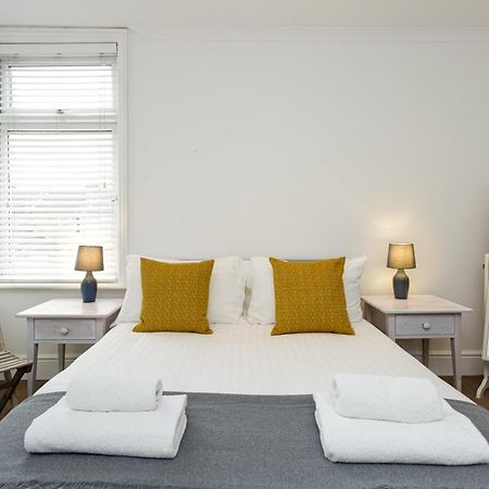 Percy Terrace - Charming 2 Bedroom Town House 朴次茅斯 外观 照片