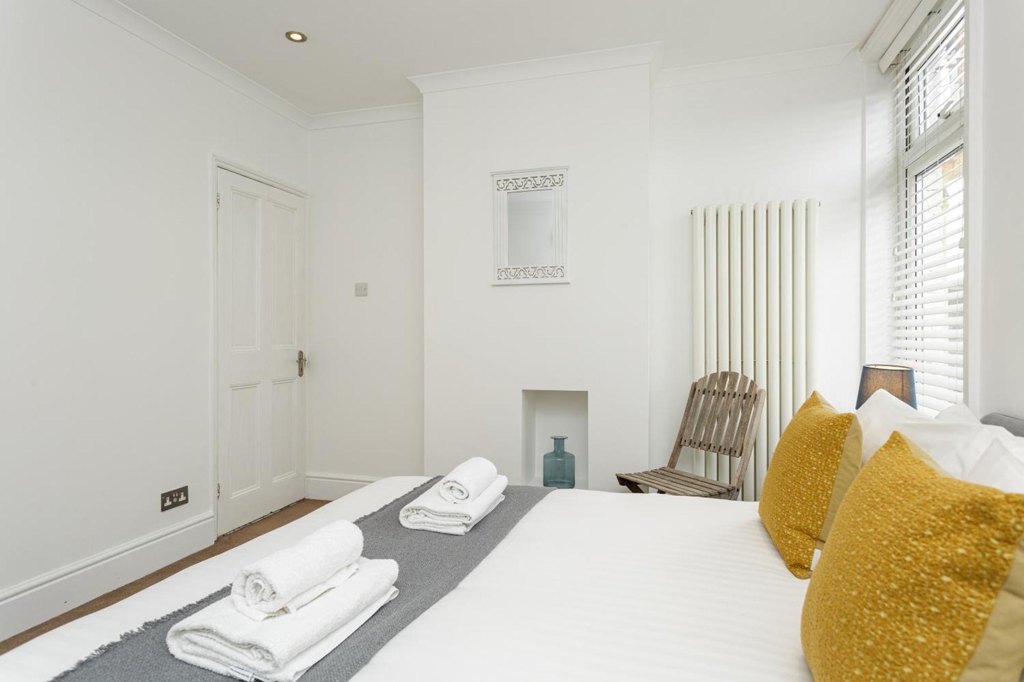 Percy Terrace - Charming 2 Bedroom Town House 朴次茅斯 外观 照片